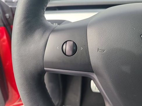 Used 2022 Tesla Model Y Performance AWD/4WD image 28
