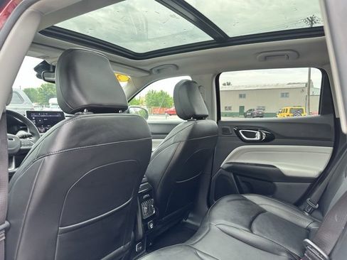 Used 2022 Jeep Compass Limited w/ Sun and Sound Group image 21