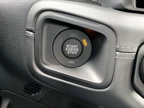 New 2026 Jeep Gladiator Mojave AWD/4WD image 17