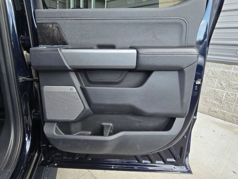 Used 2024 Ford F350 Lariat w/ Sport Appearance Package image 29