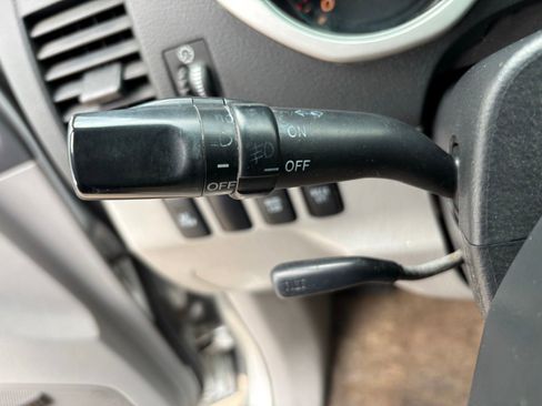 Used 2005 Toyota 4Runner Limited image 20