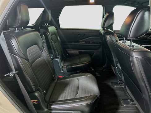 Used 2024 Nissan Pathfinder Rock Creek image 25