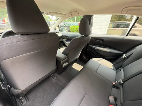 Used 2025 Toyota Corolla LE FWD image 23