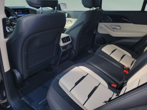 New 2026 Mercedes-Benz GLE 53 AMG 4MATIC image 15