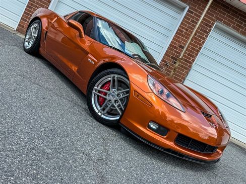 Used 2007 Chevrolet Corvette Z06 w/ Preferred Equipment Group RWD image 31
