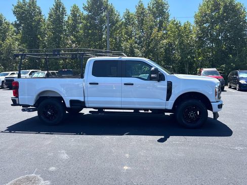 Used 2024 Ford F250 XL w/ STX Appearance Package AWD/4WD image 4