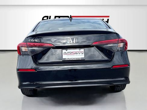 Used 2023 Honda Civic EX image 6