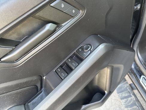 Used 2023 Chevrolet Colorado Trail Boss w/ LPO, Dark Essentials Package AWD/4WD image 18