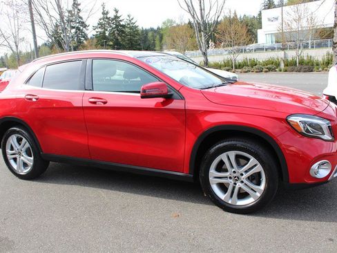 Used 2018 Mercedes-Benz GLA 250 4MATIC image 6