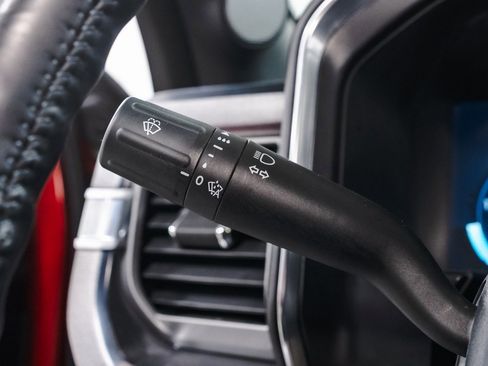 Used 2025 Ford F250 Platinum w/ FX4 Off-Road Package image 23