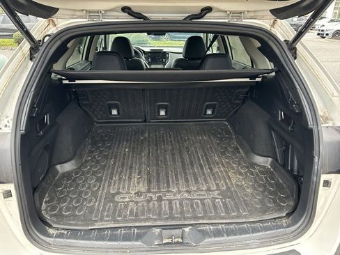 Used 2020 Subaru Outback Limited w/ Popular Package #2 image 8