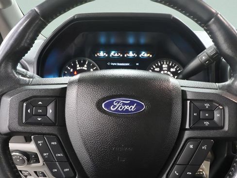 Used 2018 Ford F150 XLT w/ Equipment Group 302A Luxury AWD/4WD image 14