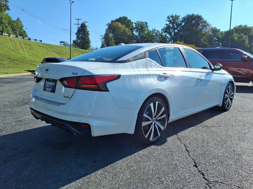 Used 2022 Nissan Altima 2.0 SR FWD image 3