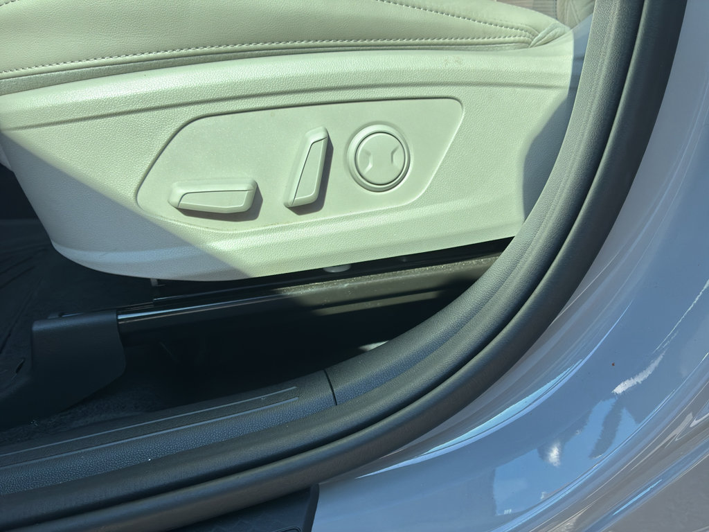 Used 2025 Kia Sorento S w/ Panoramic Sunroof Package AWD/4WD image 14