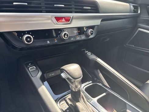 Used 2021 Kia Telluride S AWD/4WD image 23