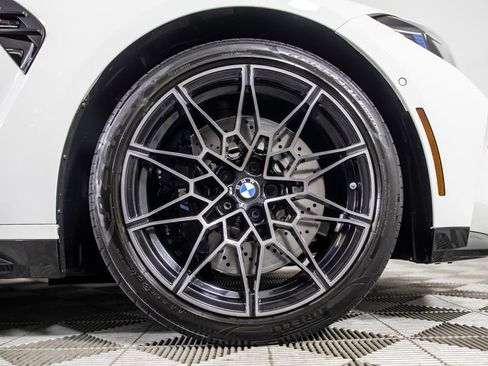 Used 2025 BMW M3 Competition w/ Executive Package AWD/4WD image 40
