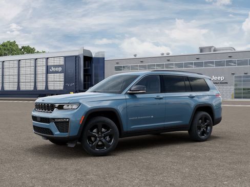 New 2026 Jeep Grand Cherokee L Limited AWD/4WD image 2