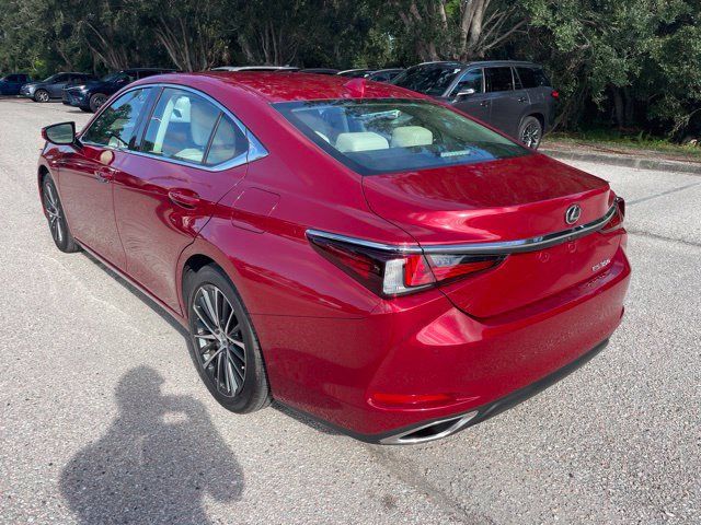 Used 2025 Lexus ES 350 w/ Premium Package FWD image 4