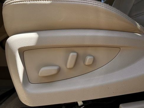 Used 2019 GMC Yukon Denali image 28