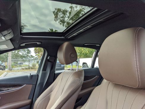 Used 2019 Mercedes-Benz E 300 image 21