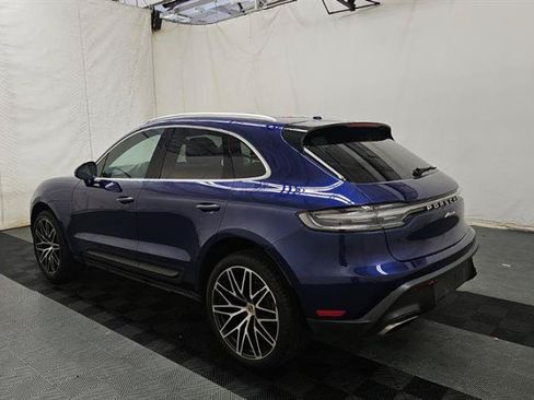 Used 2023 Porsche Macan AWD/4WD image 11