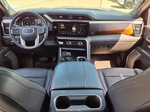 Used 2024 GMC Sierra 1500 Denali w/ Denali Reserve Package image 4