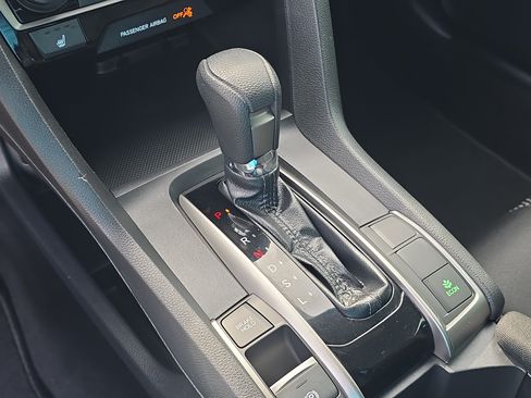Used 2019 Honda Civic EX image 26