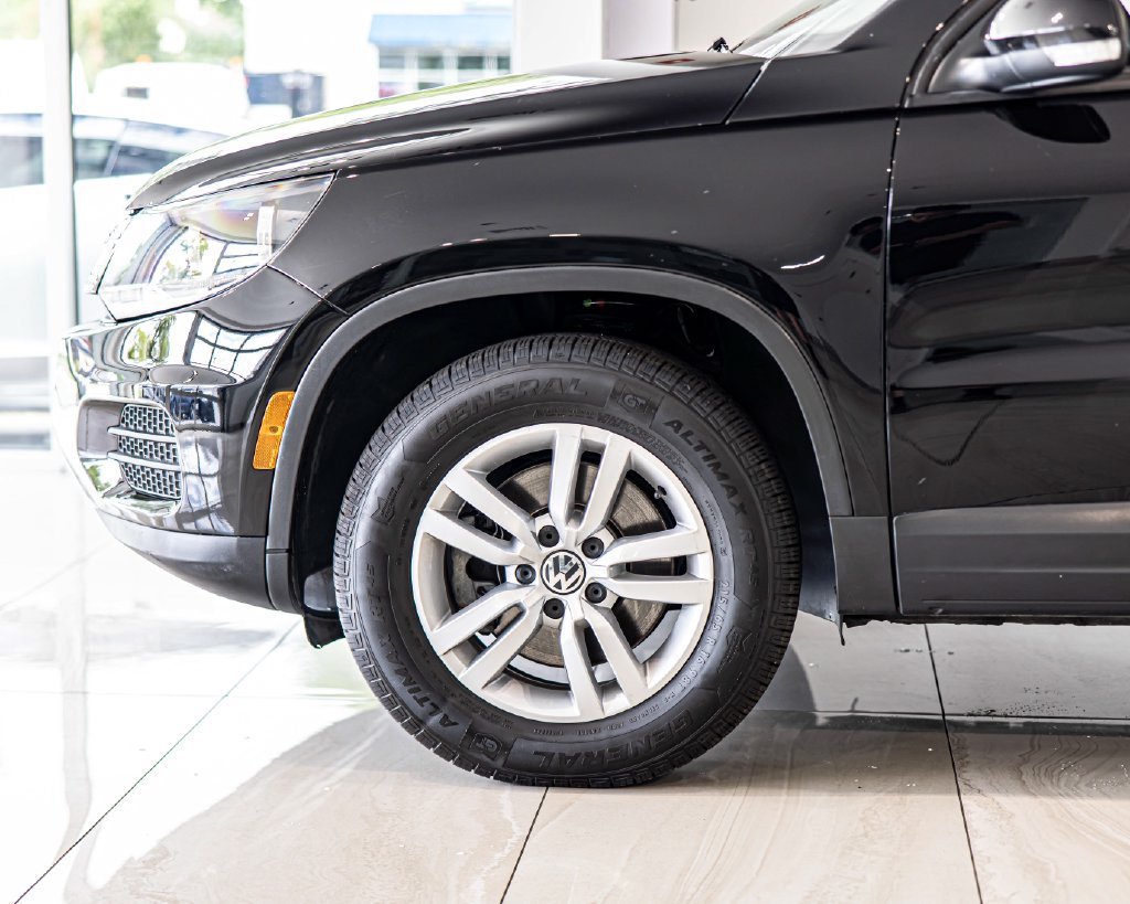 Used 2017 Volkswagen Tiguan S AWD/4WD image 8