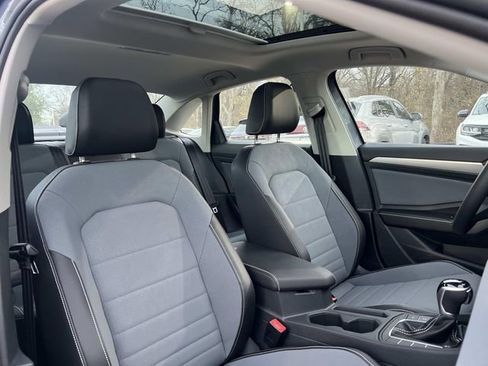 New 2026 Volkswagen Jetta SE FWD image 25
