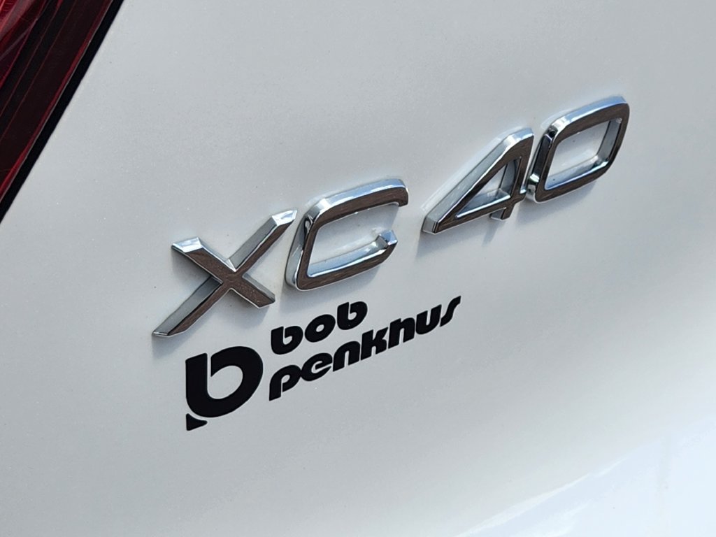 New 2026 Volvo XC40 B5 Plus w/ Protection Package Premier AWD/4WD image 31