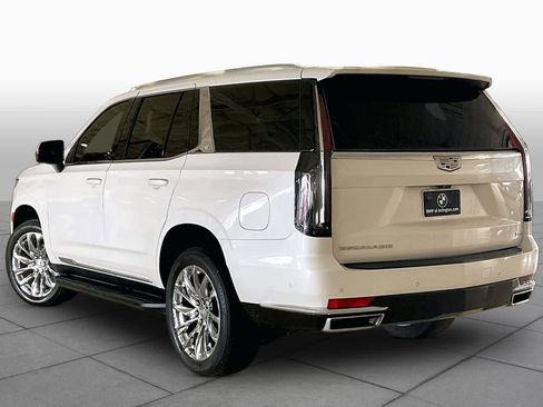 Used 2021 Cadillac Escalade Premium Luxury RWD image 11
