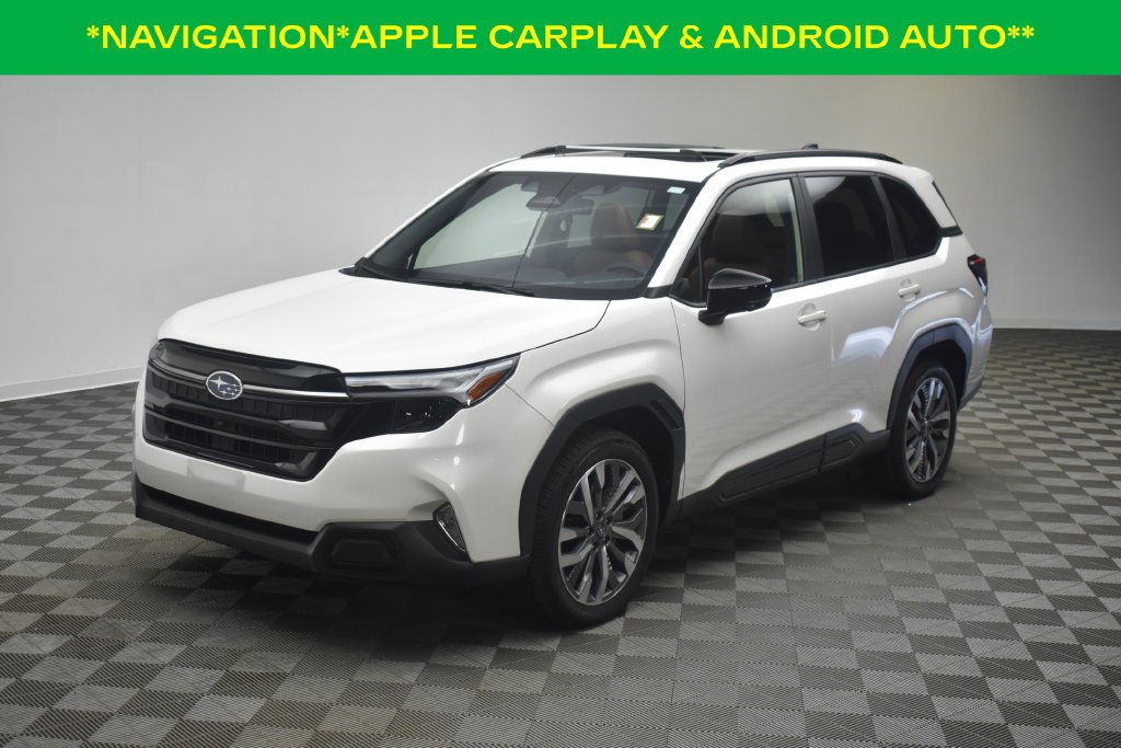 Used 2025 Subaru Forester Touring AWD/4WD image 2