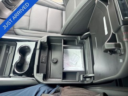 New 2026 Chevrolet Suburban RST AWD/4WD image 21