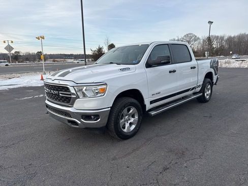 Used 2024 RAM 1500 Big Horn image 16
