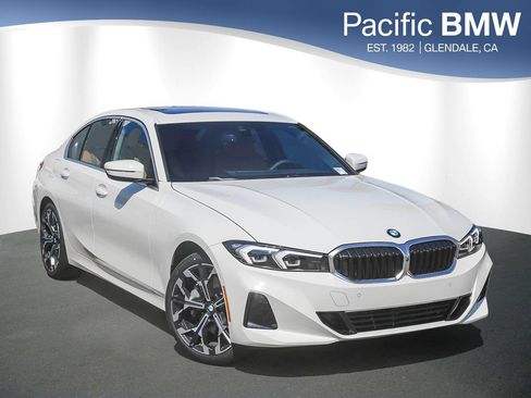 New 2026 BMW 330i Sedan w/ Convenience Package RWD image 1
