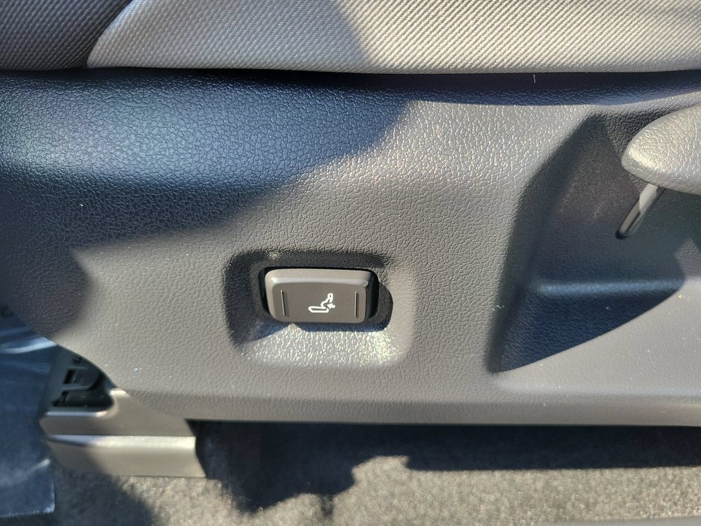 Used 2026 Toyota Tacoma TRD Sport RWD image 18
