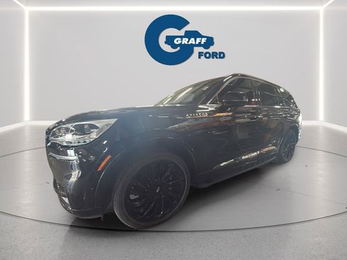 Used 2021 Lincoln Aviator Reserve w/ Equipment Group 210A image 2