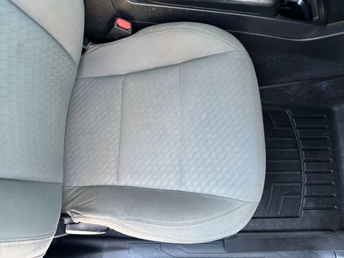 Used 2020 Toyota Tacoma SR5 image 24