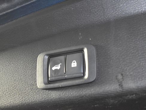 Used 2023 Mitsubishi Outlander SE image 51