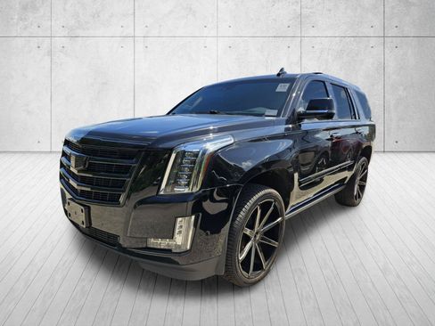 Used 2019 Cadillac Escalade Premium Luxury w/ Escalade Sport Edition RWD image 6