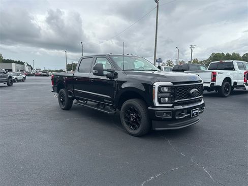 New 2026 Ford F250 Lariat w/ Black Appearance Package image 3