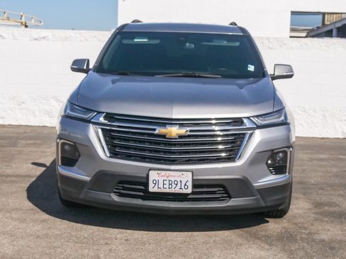 Used 2024 Chevrolet Traverse LT FWD image 2