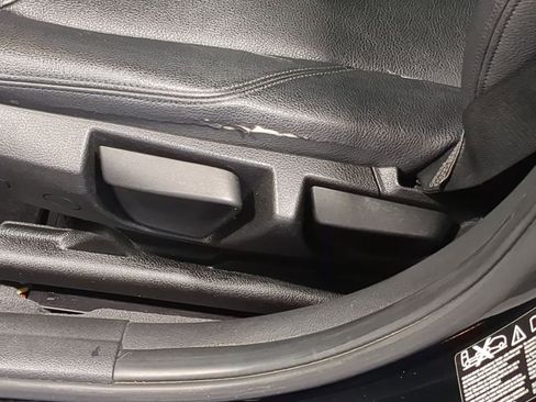 Used 2014 BMW 320i xDrive Sedan AWD/4WD image 21