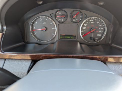 Used 2007 Ford Five Hundred SEL image 17