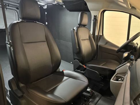 New 2026 Ford Transit 150 Low Roof RWD image 19