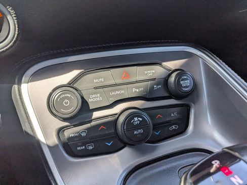 Used 2022 Dodge Challenger R/T Scat Pack RWD image 18