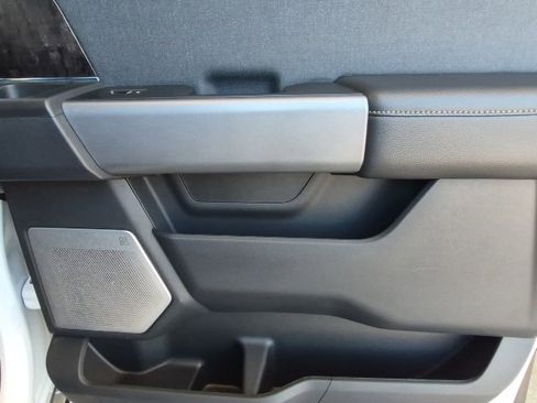 Used 2023 Ford F150 Lariat w/ Equipment Group 502A High image 39