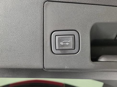 Used 2024 Cadillac XT5 Luxury FWD image 8