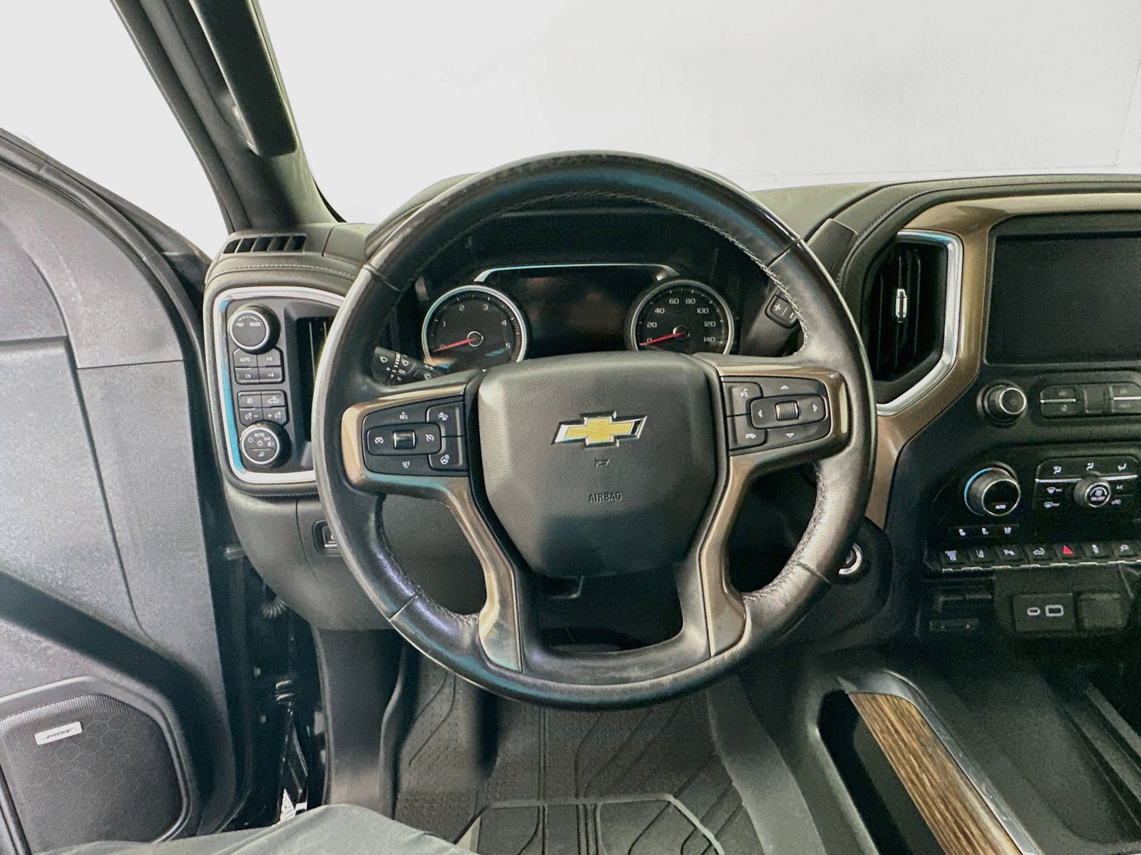 Used 2020 Chevrolet Silverado 2500 High Country w/ Z71 Off-Road Package AWD/4WD image 11