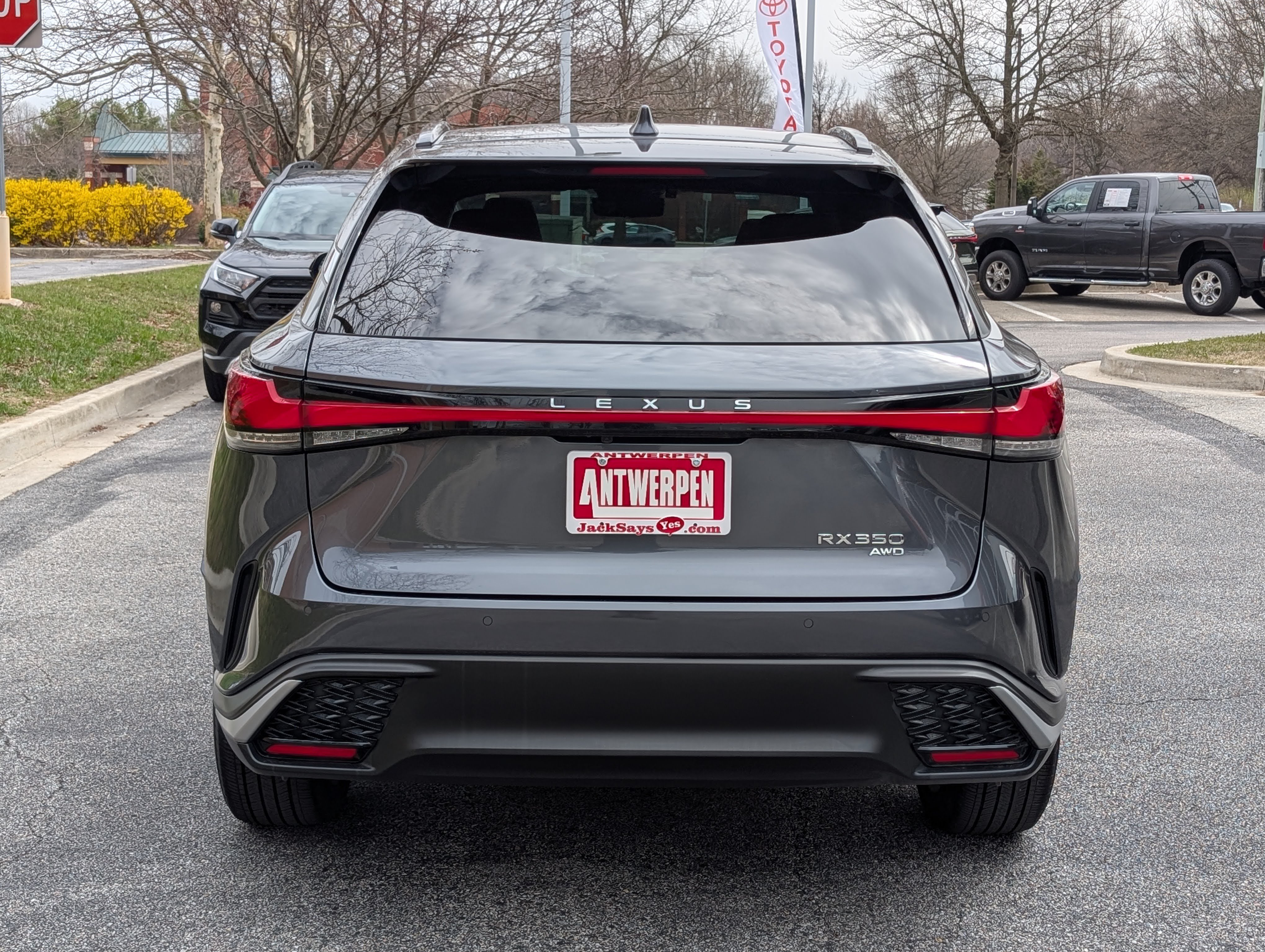 Used 2024 Lexus RX 350 F Sport w/ Convenience Package AWD/4WD image 4